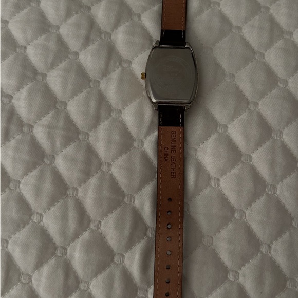 Disney Mickey Mouse Watch - Picture 5 of 6